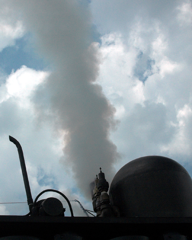 Pop valve